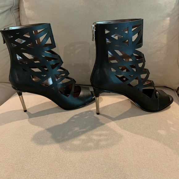 BCBG Heels - Picture 2 of 5
